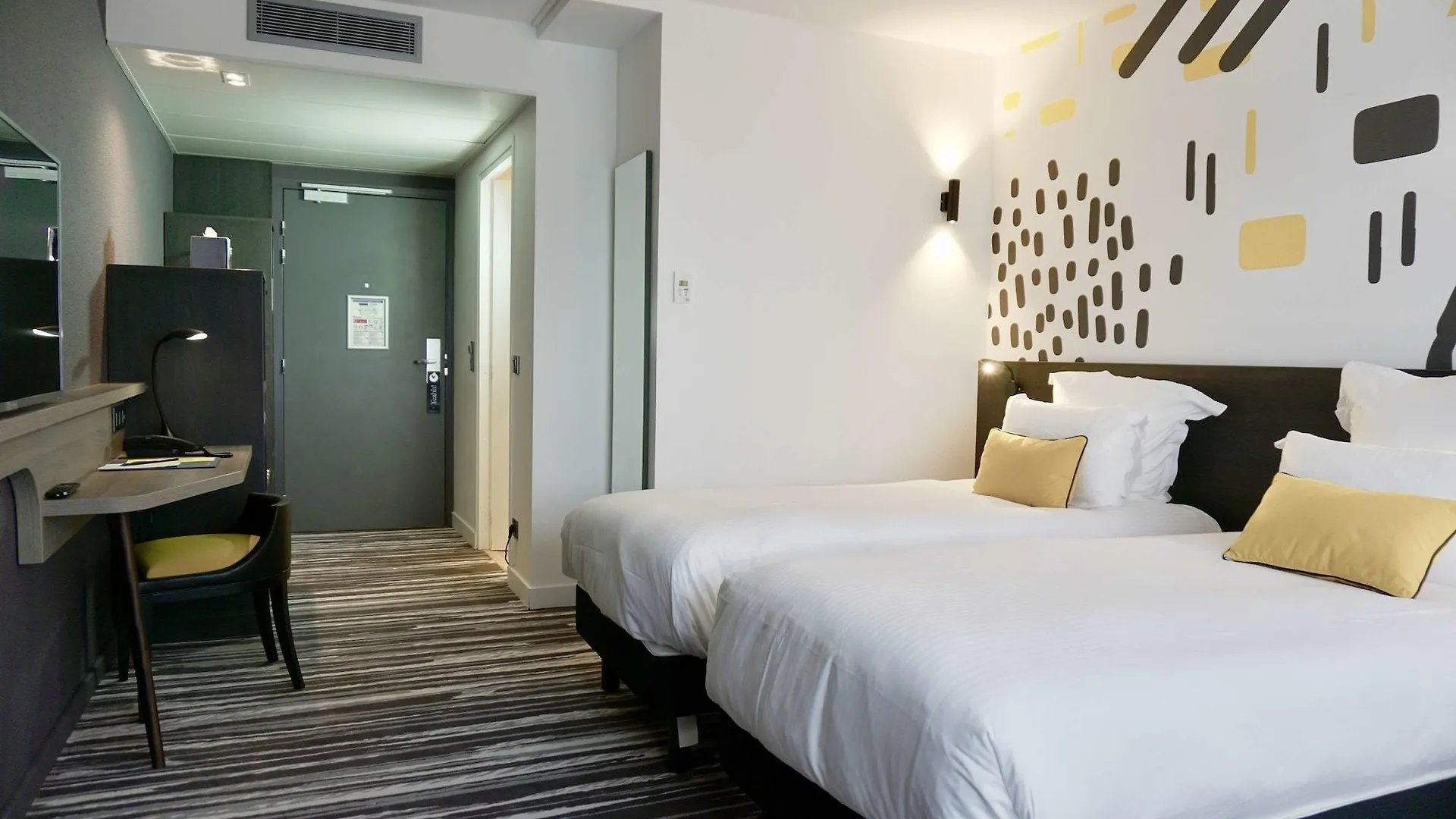 Golden Tulip Roissy Saint Witz Hotel  Saint-Witz