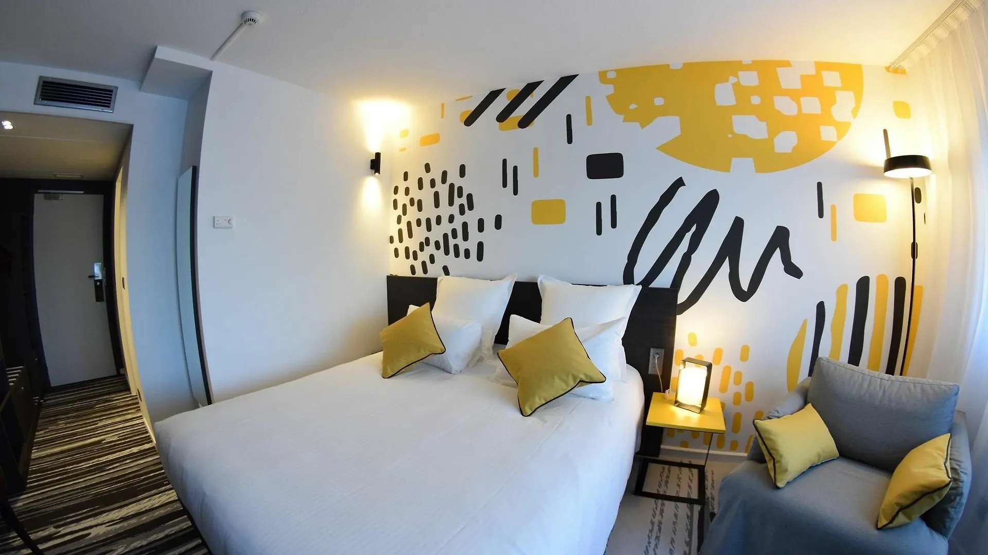 Golden Tulip Roissy Saint Witz Hotel  Saint-Witz